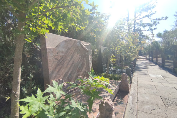 为何长春墓地更看重风水宝地